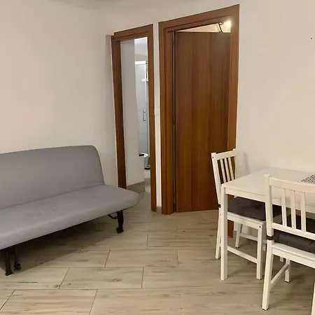 Modern Flat In The Centre Of