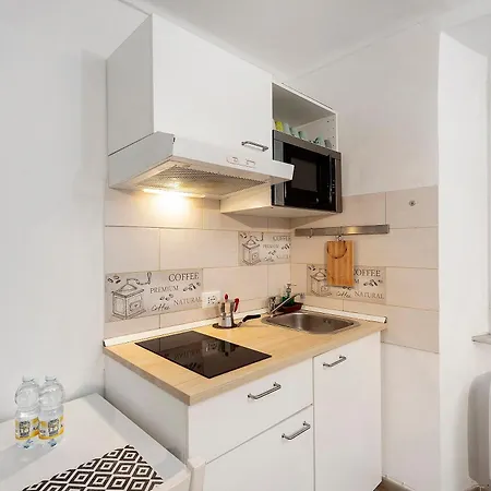 Modern Flat In The Centre Of * Genoa
