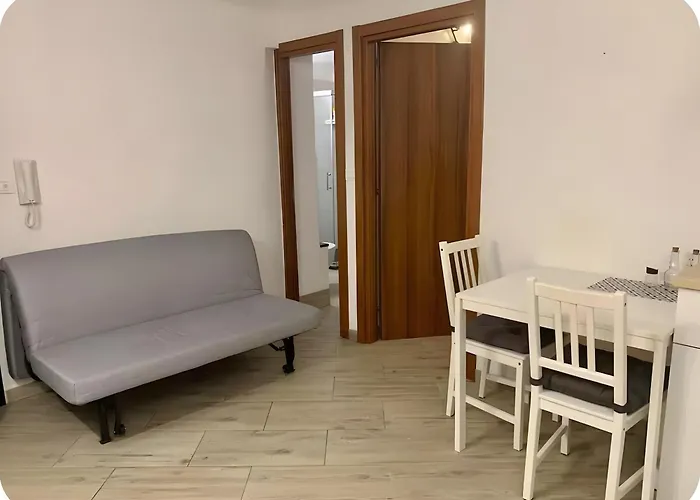 Modern Flat In The Centre Of