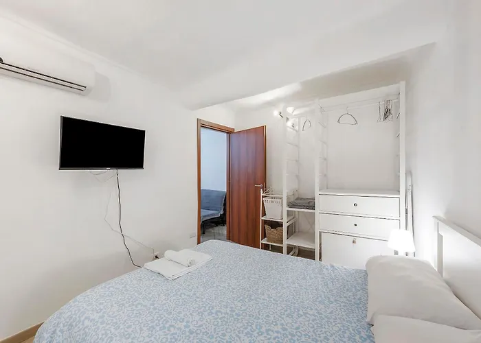 Apartman Modern Flat In The Centre Of *